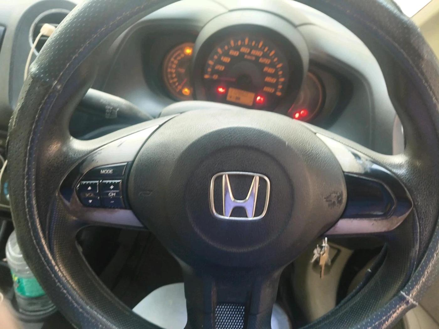 2014 Honda Amaze 1.2L I-VTEC S, Petrol, Manual, 1,12,860 km, interior