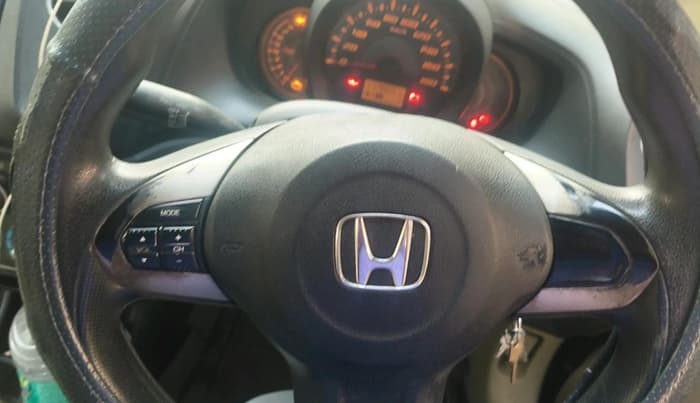2014 Honda Amaze 1.2L I-VTEC S, Petrol, Manual, 1,12,860 km, interior