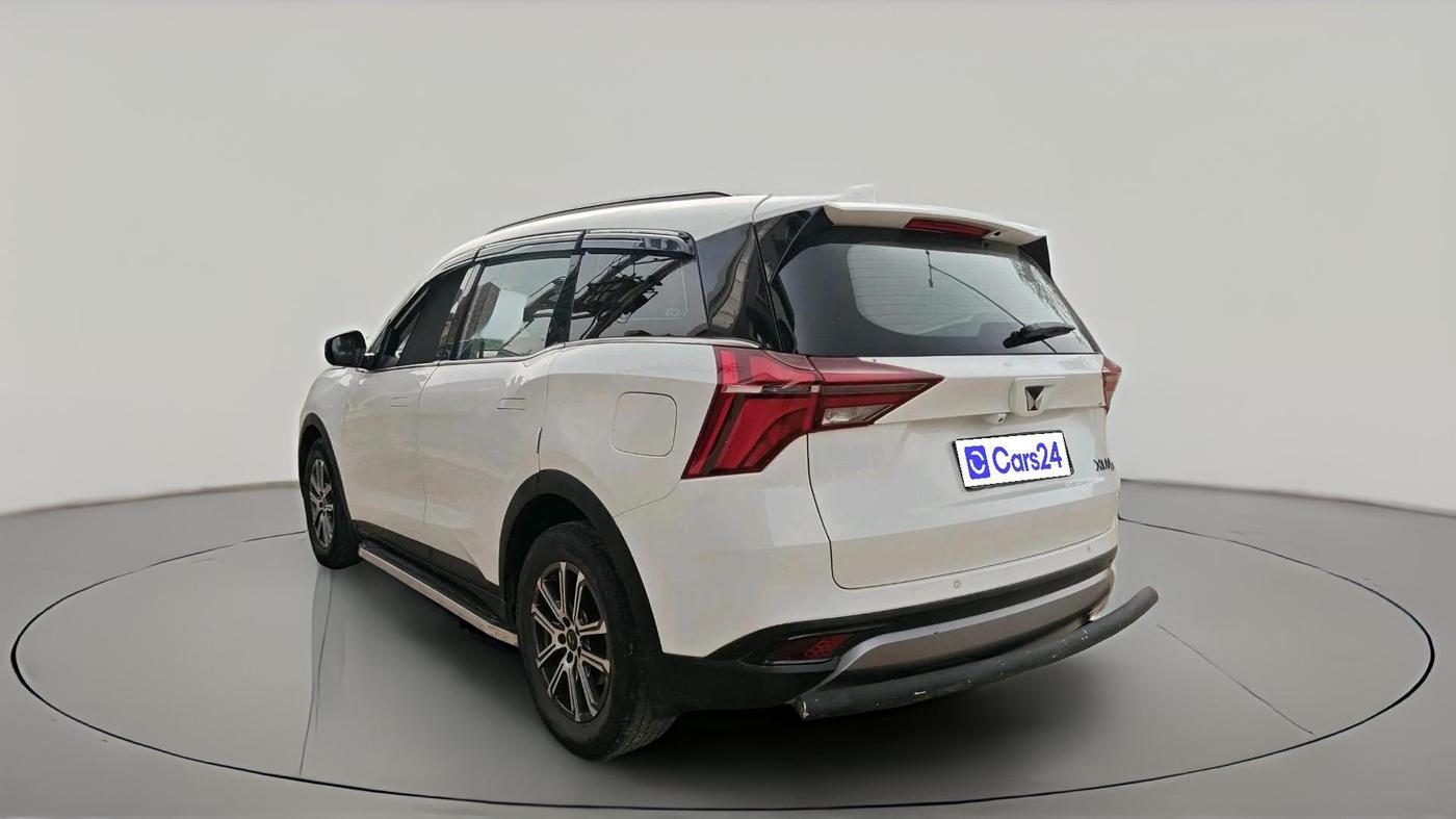 2021 Mahindra XUV700 AX 7 P AT 7 STR, Petrol, Automatic, 77,120 km, exterior