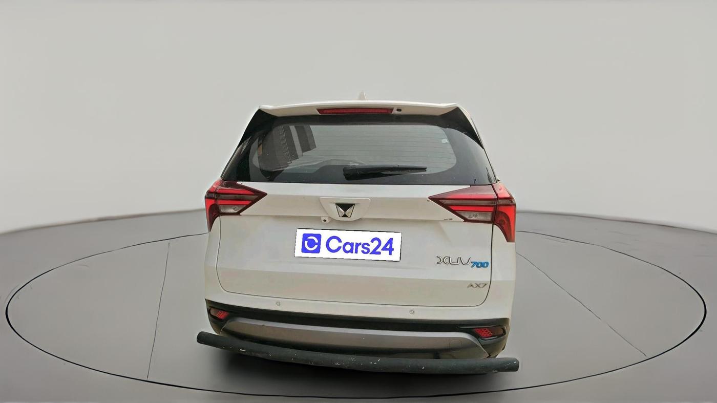 2021 Mahindra XUV700 AX 7 P AT 7 STR, Petrol, Automatic, 77,120 km, exterior