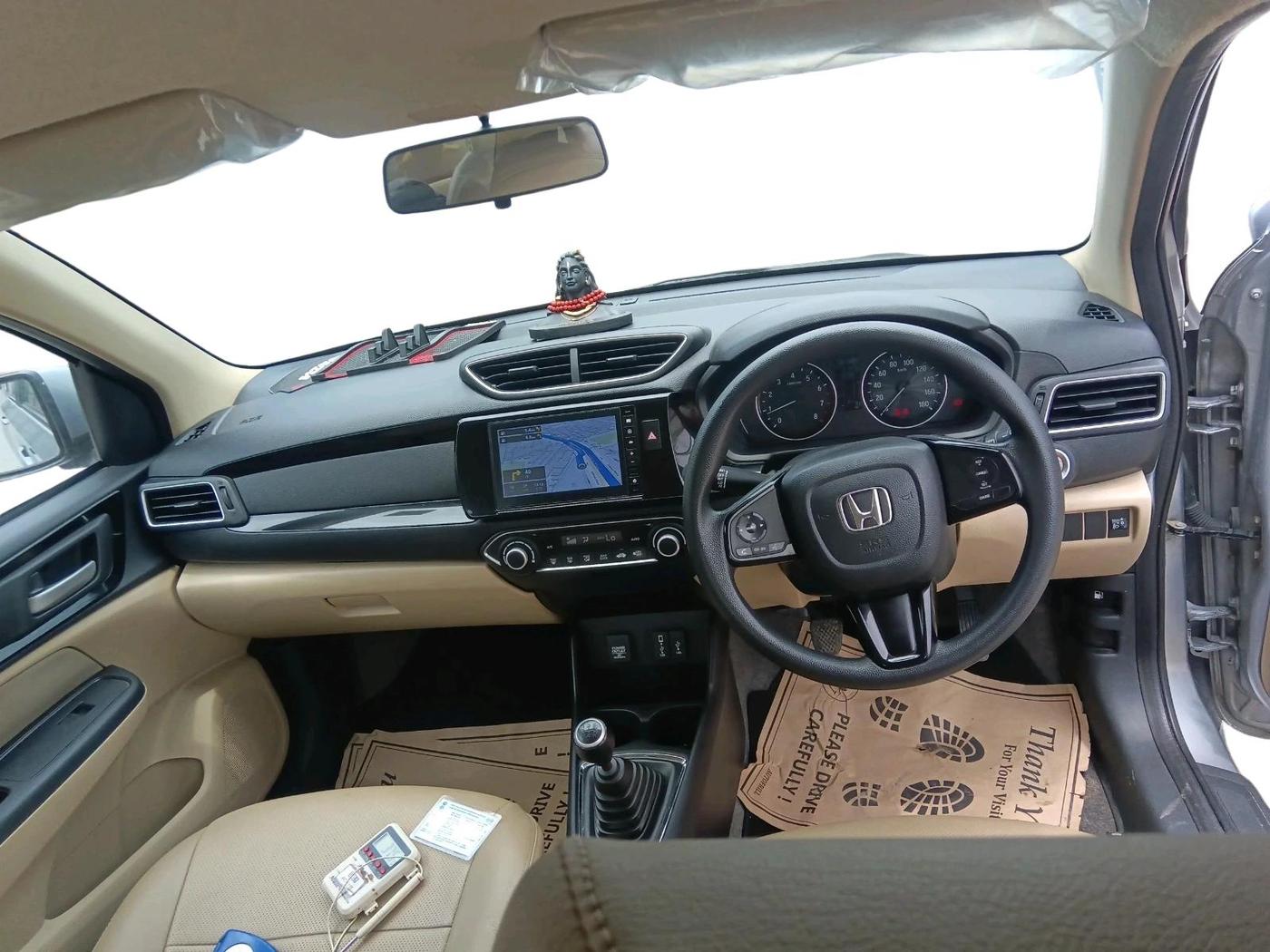 2018 Honda Amaze 1.2L I-VTEC VX, Petrol, Manual, 61,889 km, interior