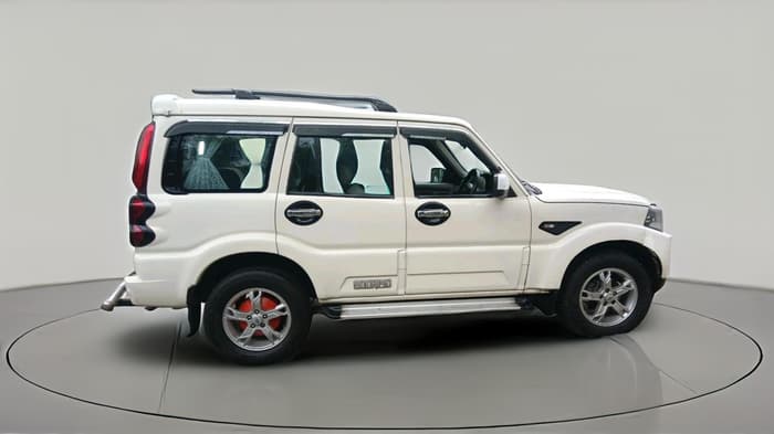 2018 Mahindra Scorpio S5, Diesel, Manual, 88,012 km, exterior