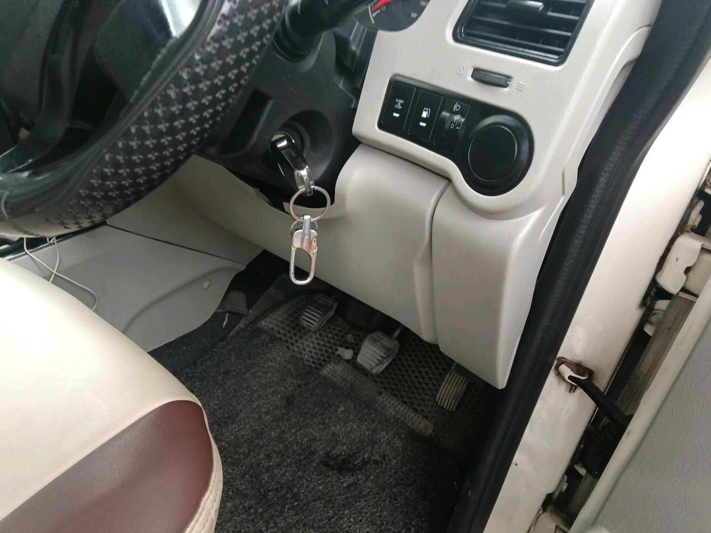 2018 Mahindra Scorpio S5, Diesel, Manual, 88,012 km, interior