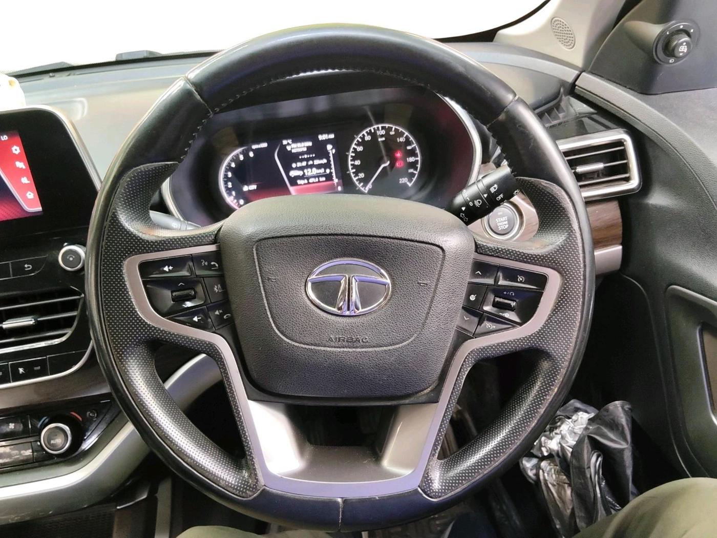 2019 Tata Harrier XZ 2.0L, Diesel, Manual, 1,18,013 km, interior
