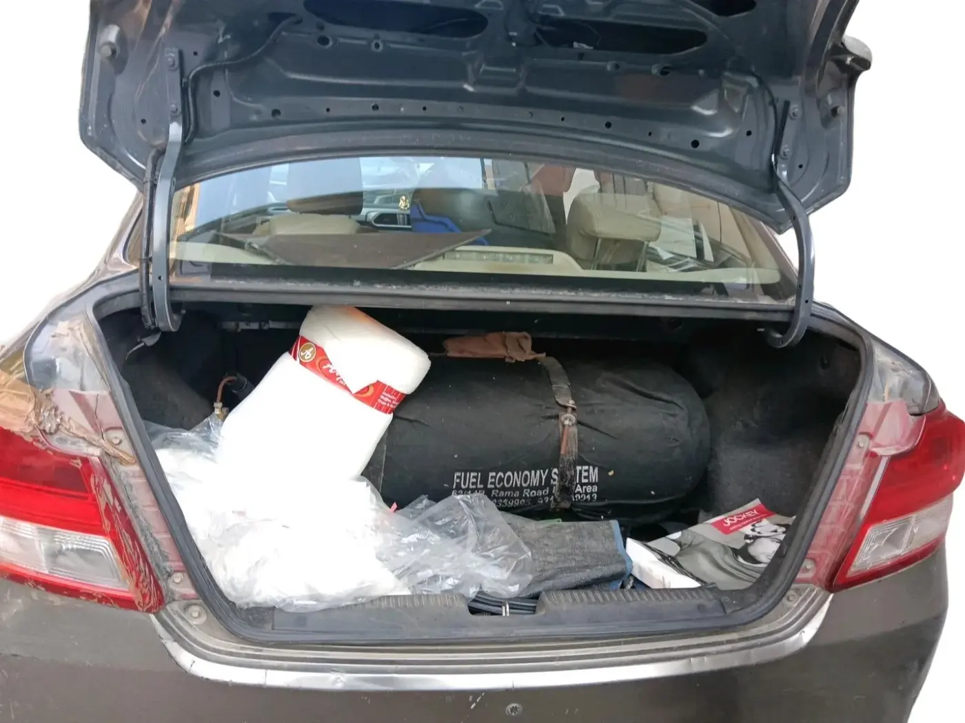 2019 Maruti Dzire VXI AMT, CNG, Automatic, 90,104 km, exterior