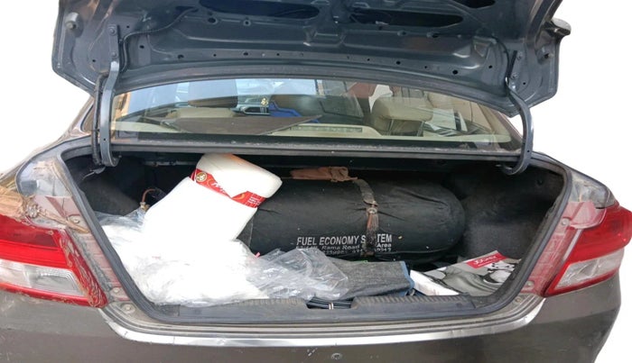 2019 Maruti Dzire VXI AMT, CNG, Automatic, 90,104 km, exterior