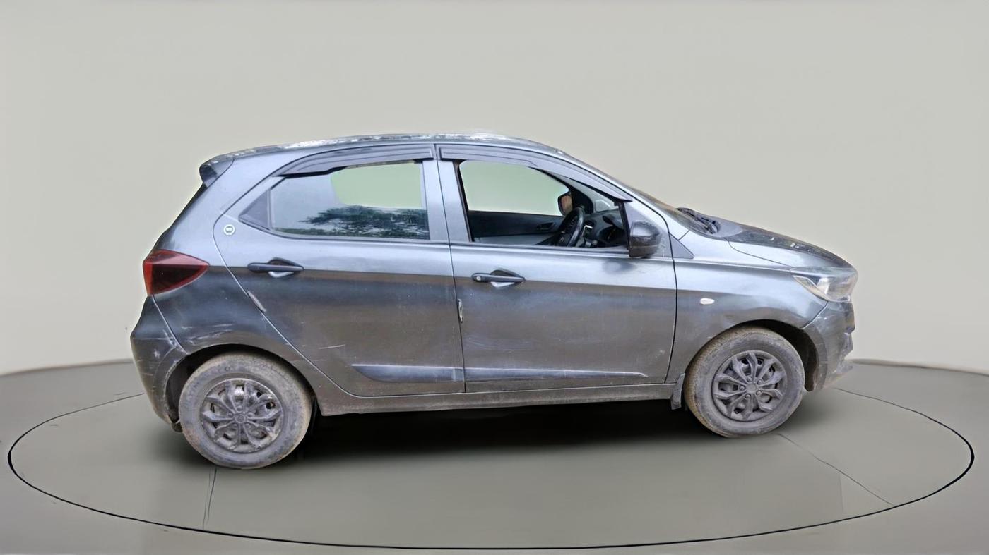 2024 Tata Tiago XE PETROL, Petrol, Manual, 37,484 km, exterior