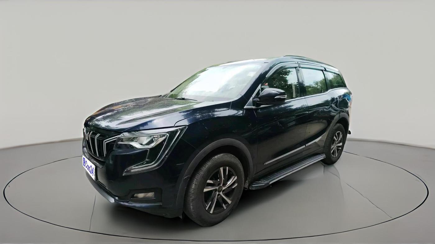 2022 Mahindra XUV700 AX 5 P AT 5 STR, Petrol, Automatic, 22,075 km, exterior