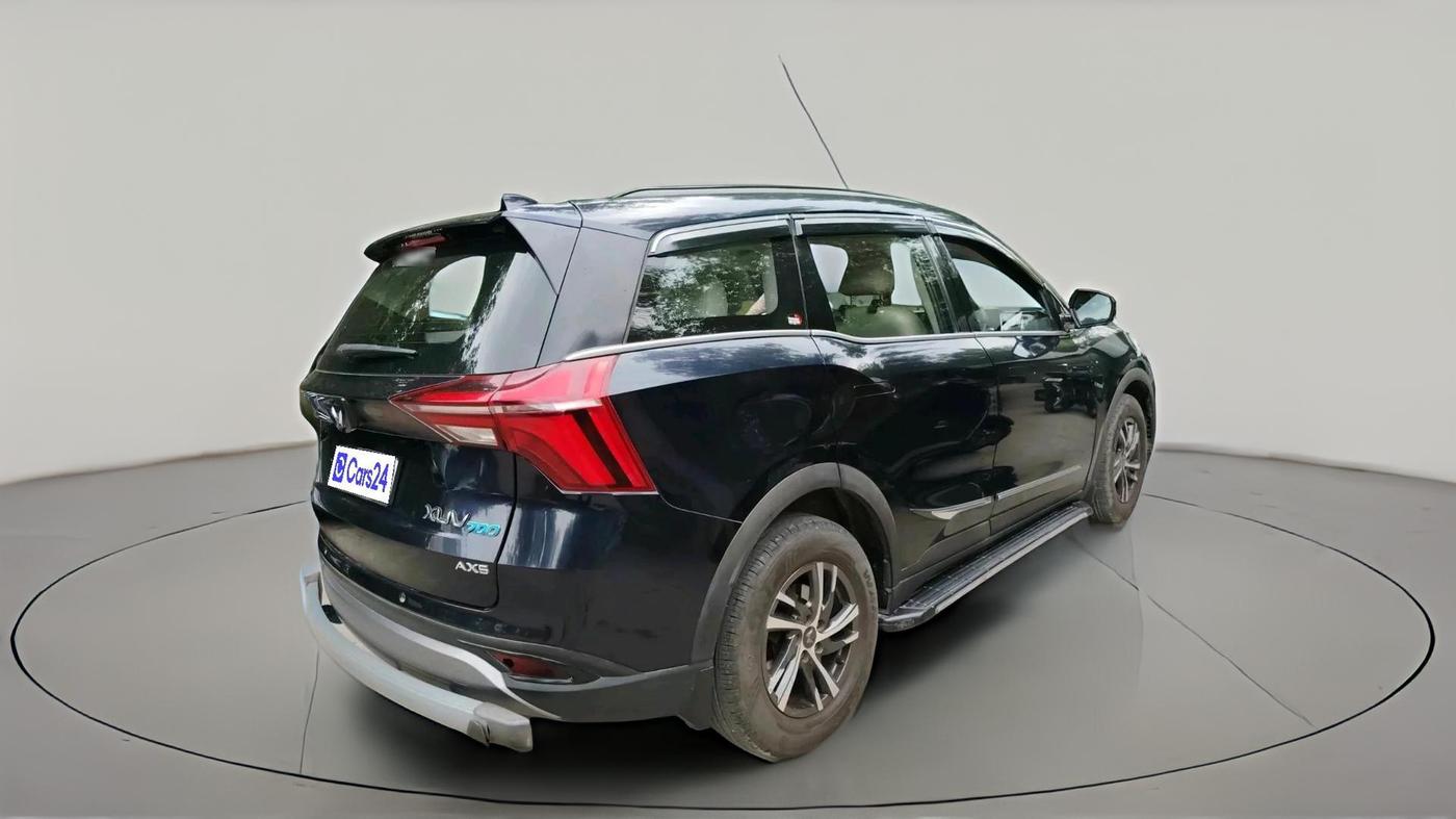 2022 Mahindra XUV700 AX 5 P AT 5 STR, Petrol, Automatic, 22,075 km, exterior