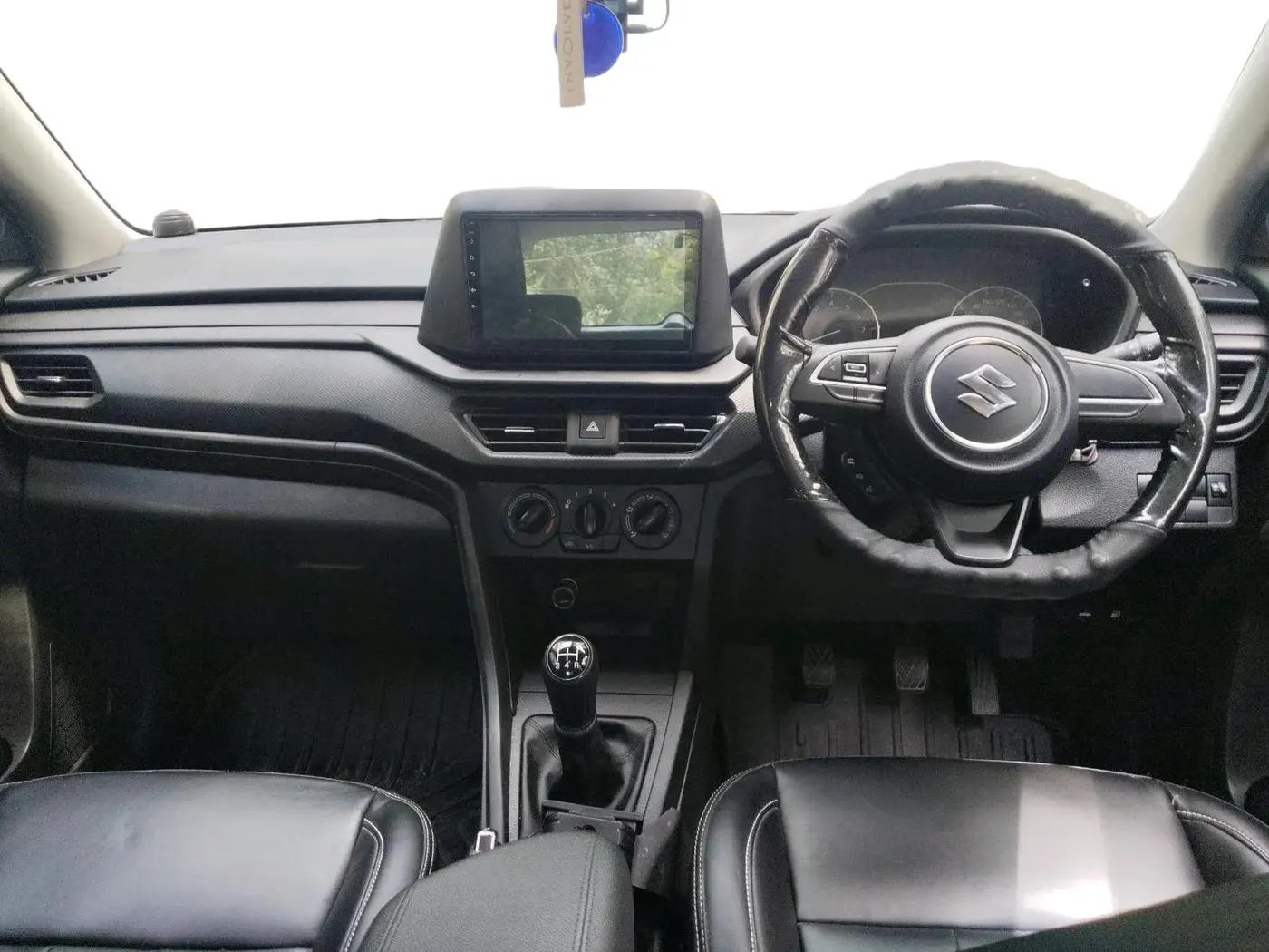 2024 Maruti BREZZA LXI, Petrol, Manual, 17,185 km, interior