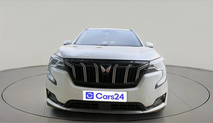 2022 Mahindra XUV700 AX 7 LUXURY D AT 7 STR, Diesel, Automatic, 36,626 km, exterior