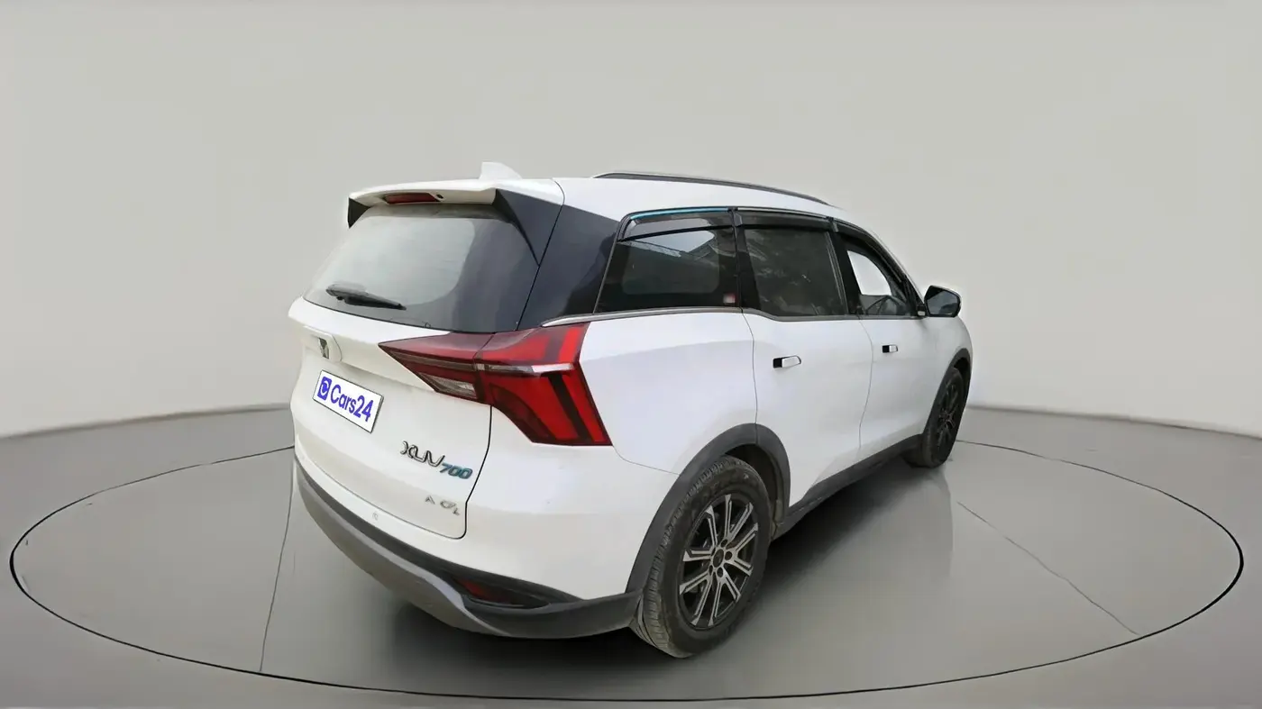 2022 Mahindra XUV700 AX 7 LUXURY D AT 7 STR, Diesel, Automatic, 36,626 km, exterior