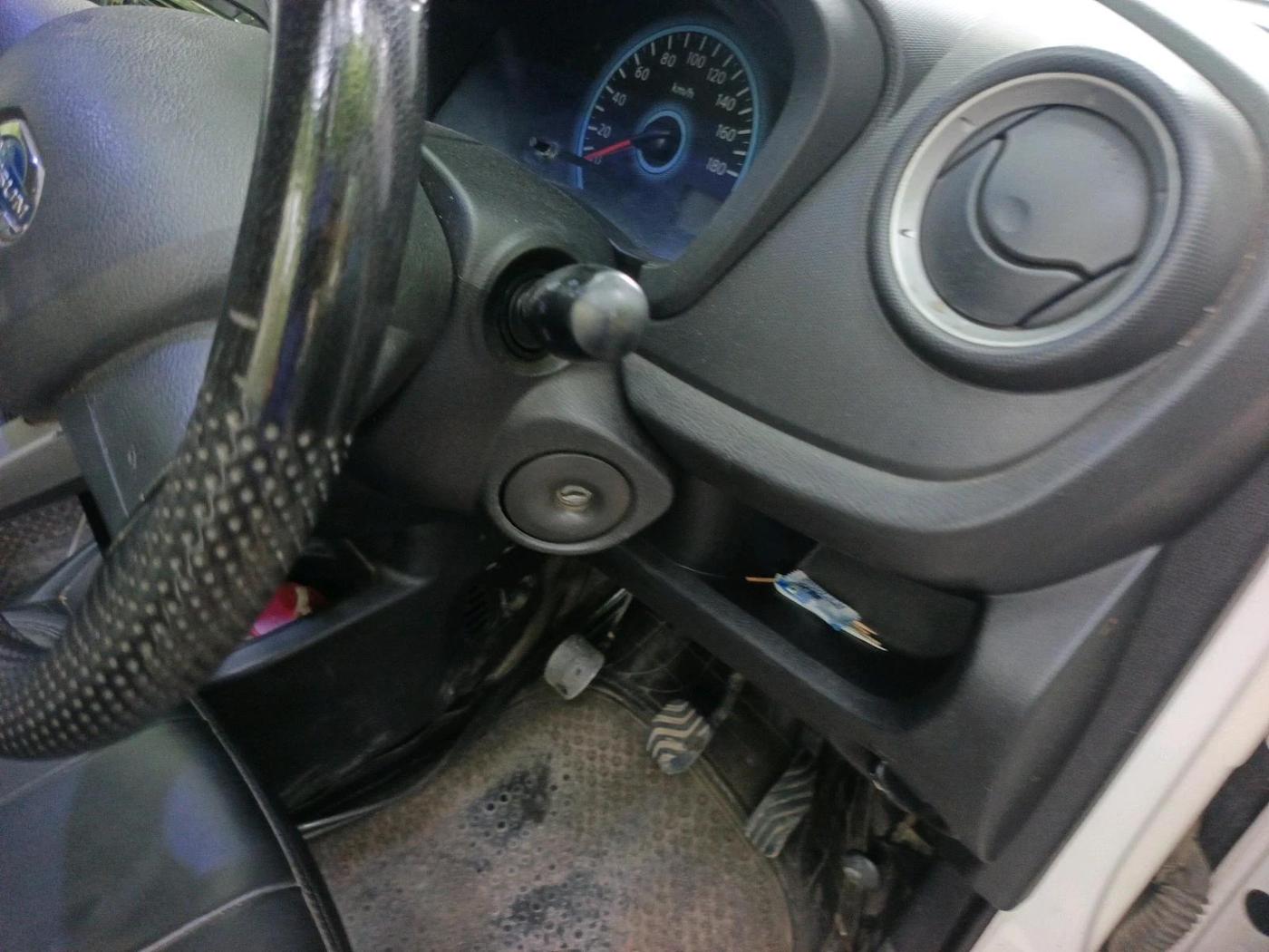 2017 Datsun Redi Go T (O), Petrol, Manual, 1,06,794 km, interior