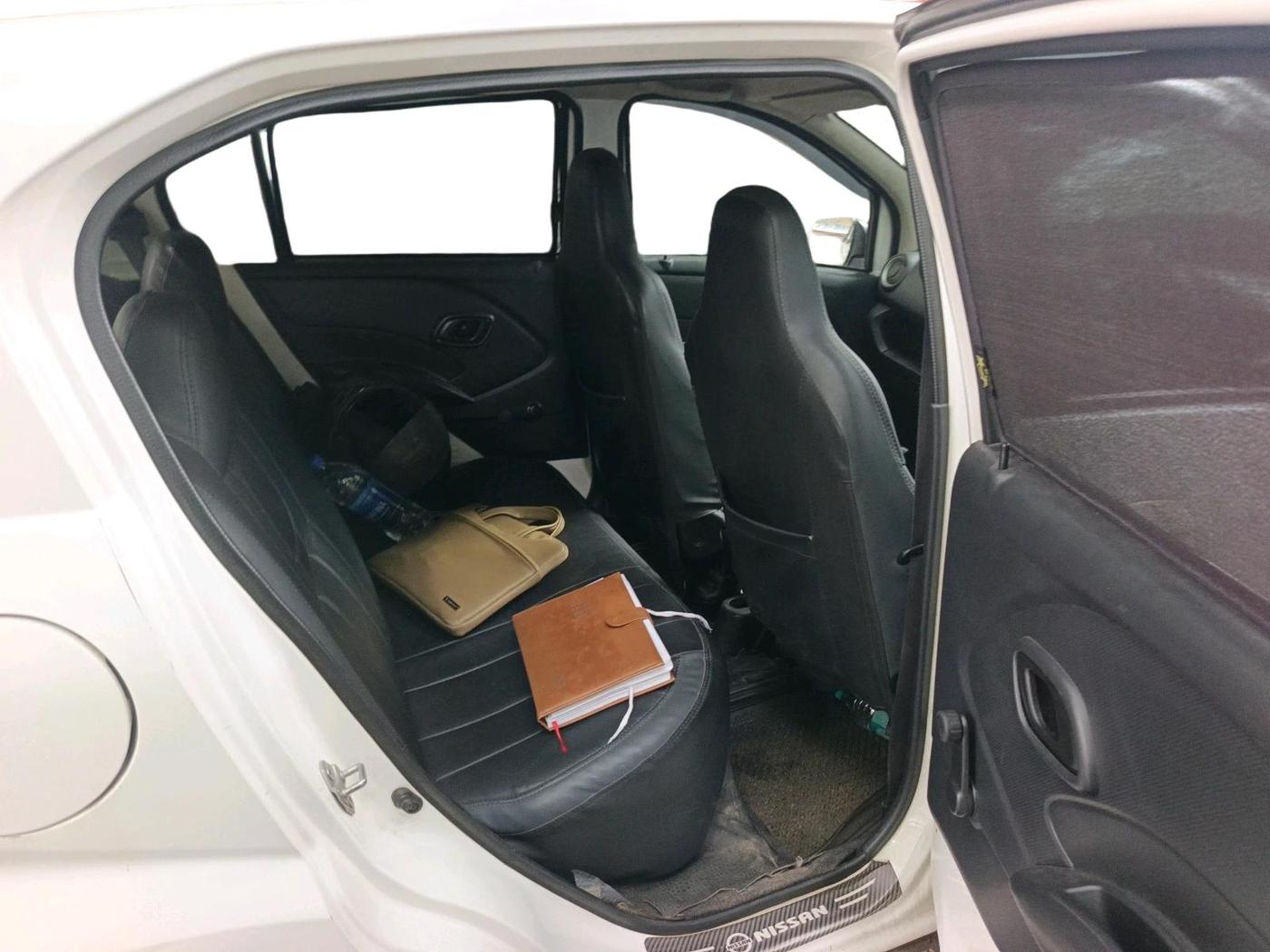 2017 Datsun Redi Go T (O), Petrol, Manual, 1,06,794 km, interior