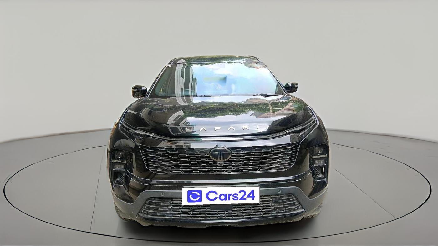 2025 Tata Safari ACCOMPLISHED PLUS DARK EDITION AT, Diesel, Automatic, 30,672 km, exterior