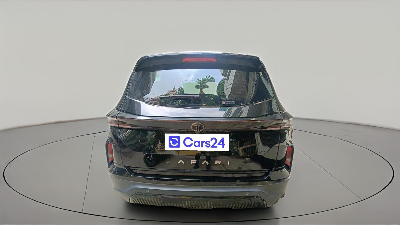 2025 Tata Safari ACCOMPLISHED PLUS DARK EDITION AT, Diesel, Automatic, 30,672 km, exterior
