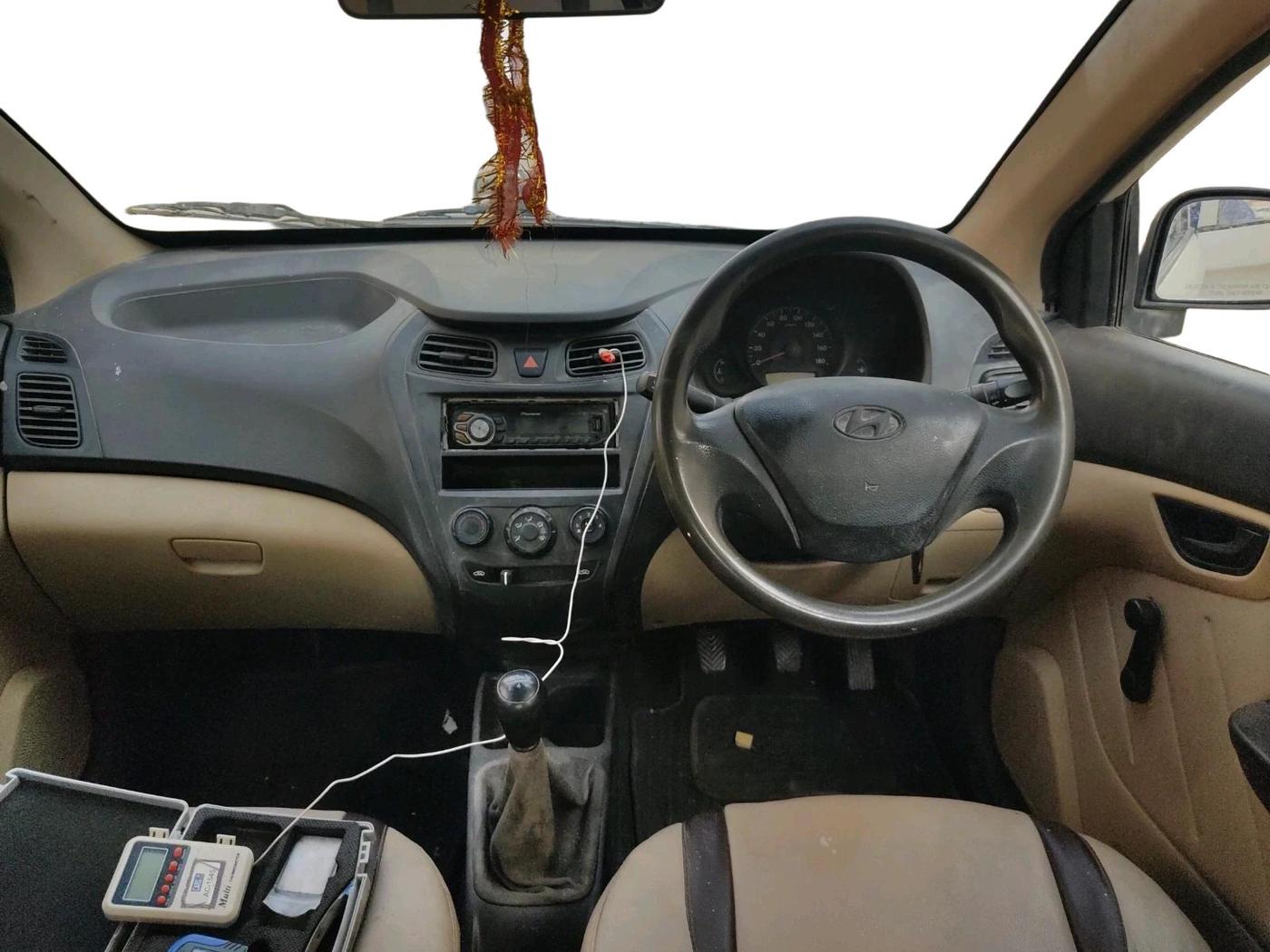 2014 Hyundai Eon D-LITE+, Petrol, Manual, 1,03,947 km, interior