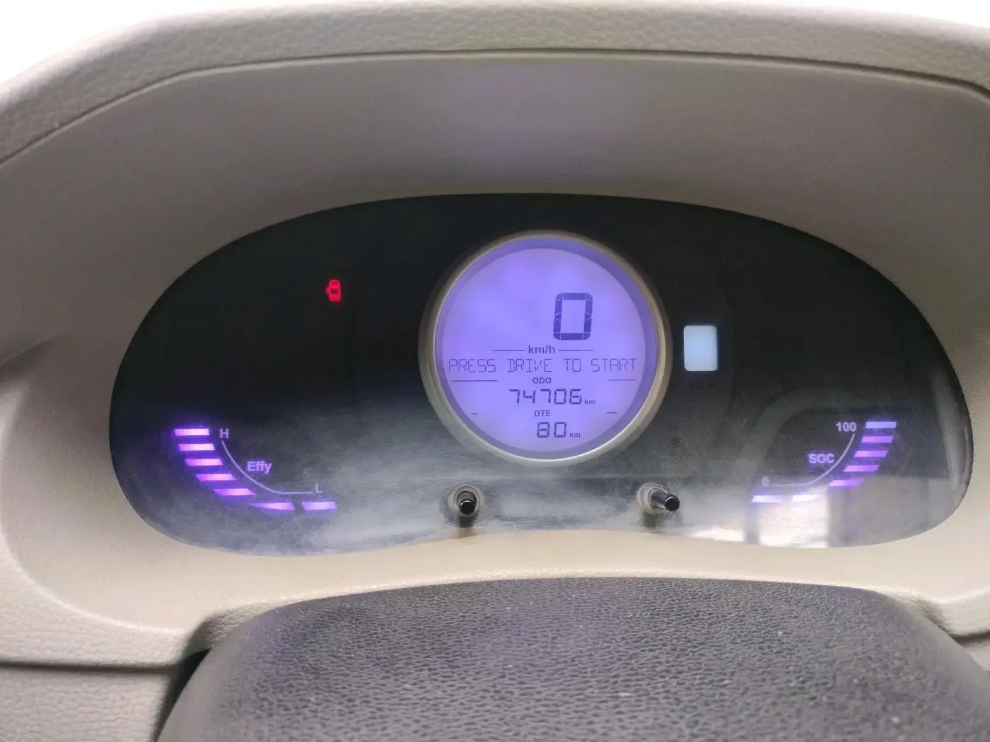 2018 Mahindra E VERITO D6, Electric, Automatic, 74,706 km, interior