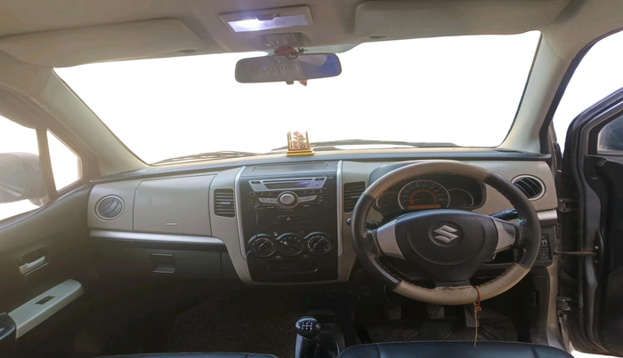 2015 Maruti Wagon R 1.0 VXI, CNG, Manual, 32,83,077 km, interior