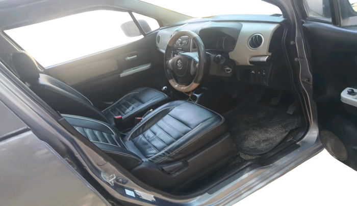 2015 Maruti Wagon R 1.0 VXI, CNG, Manual, 32,83,077 km, interior
