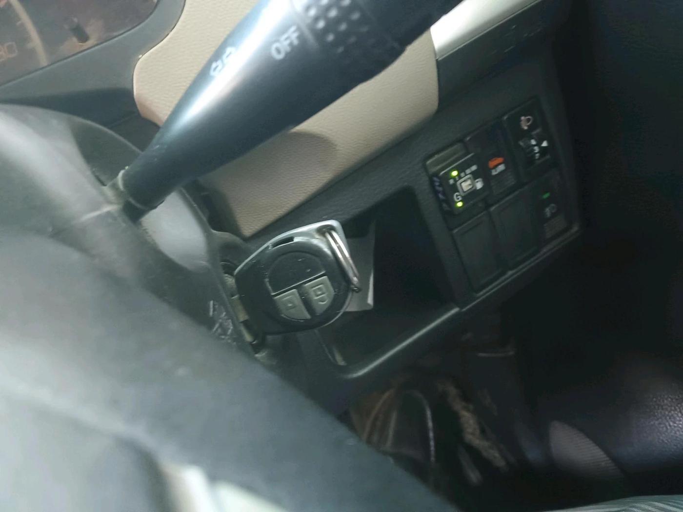 2015 Maruti Wagon R 1.0 VXI, CNG, Manual, 32,83,077 km, interior
