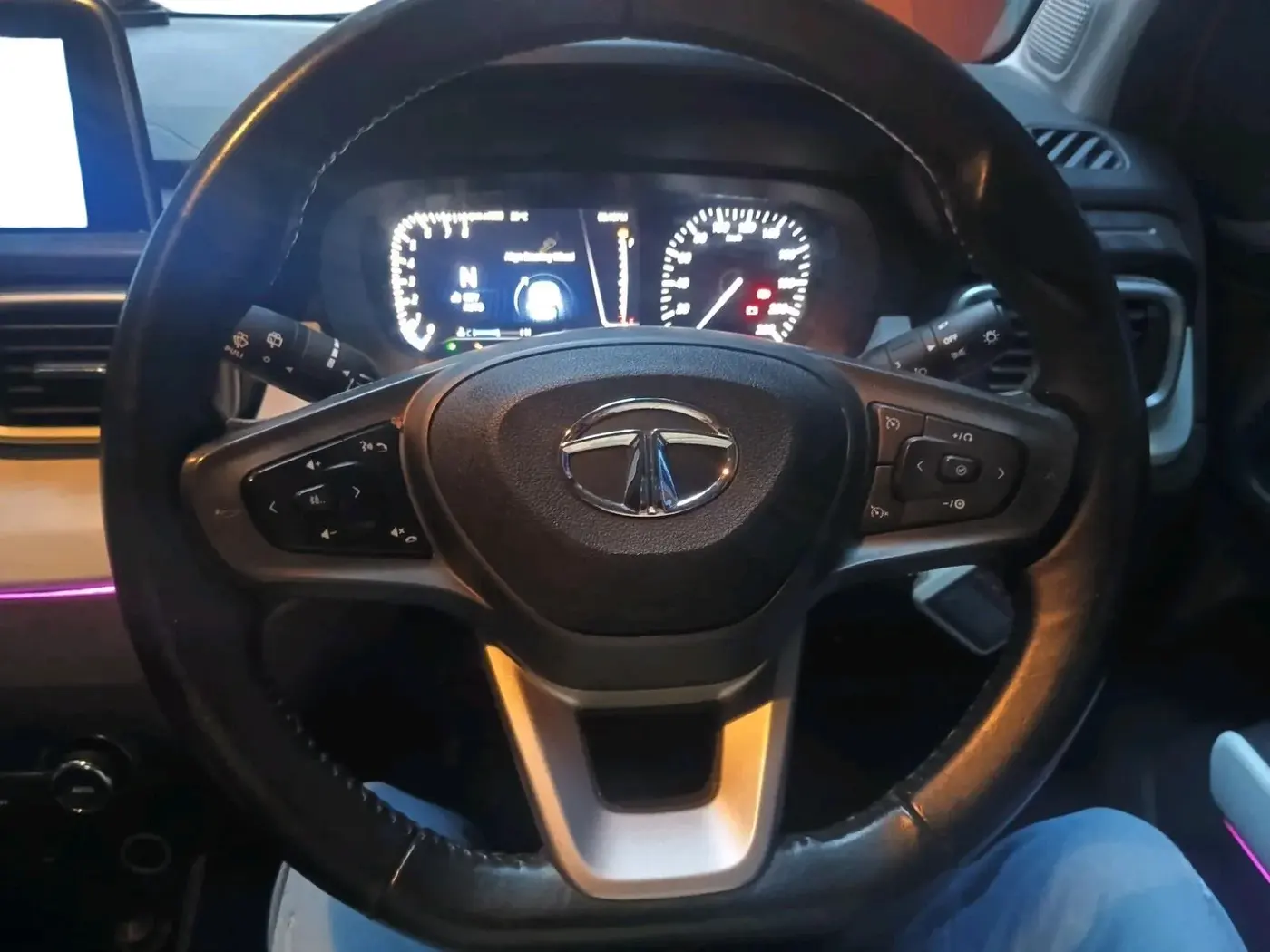 2022 Tata PUNCH CREATIVE  AMT, Petrol, Automatic, 38,624 km, interior