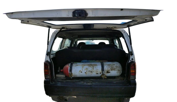 2015 Maruti Eeco 7 STR, CNG, Manual, 58,100 km, exterior