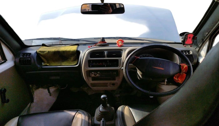 2015 Maruti Eeco 7 STR, CNG, Manual, 58,100 km, interior