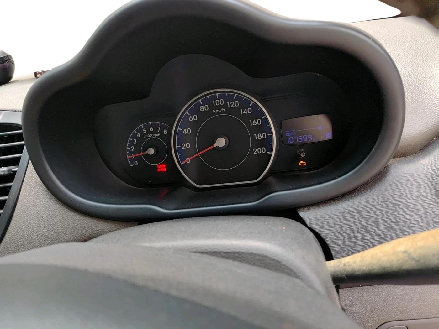 2011 Hyundai i10 MAGNA 1.2, CNG, Manual, 1,07,599 km, interior