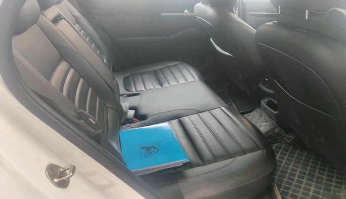 2021 KIA SELTOS GTX PLUS AT 1.5 DIESEL, Diesel, Automatic, 65,228 km, interior