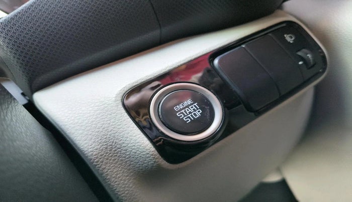2020 KIA SONET HTX 1.0 IMT, Petrol, Manual, 22,353 km, interior