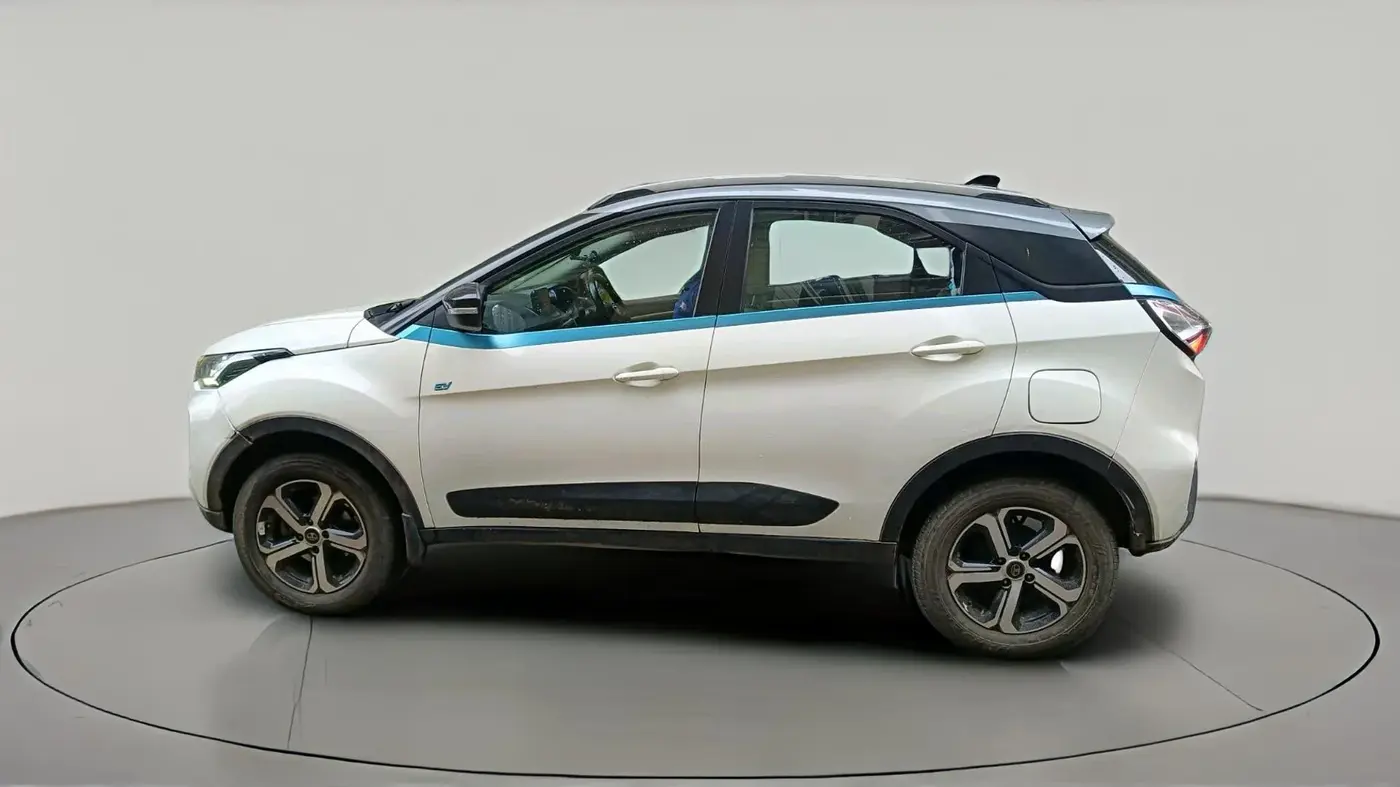 2022 Tata NEXON EV XZ PLUS LUX, Electric, Automatic, 45,679 km, exterior