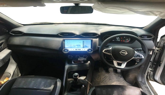 2025 Nissan MAGNITE Visia B4D 1.0 Petrol MT, Petrol, Manual, 681 km, interior