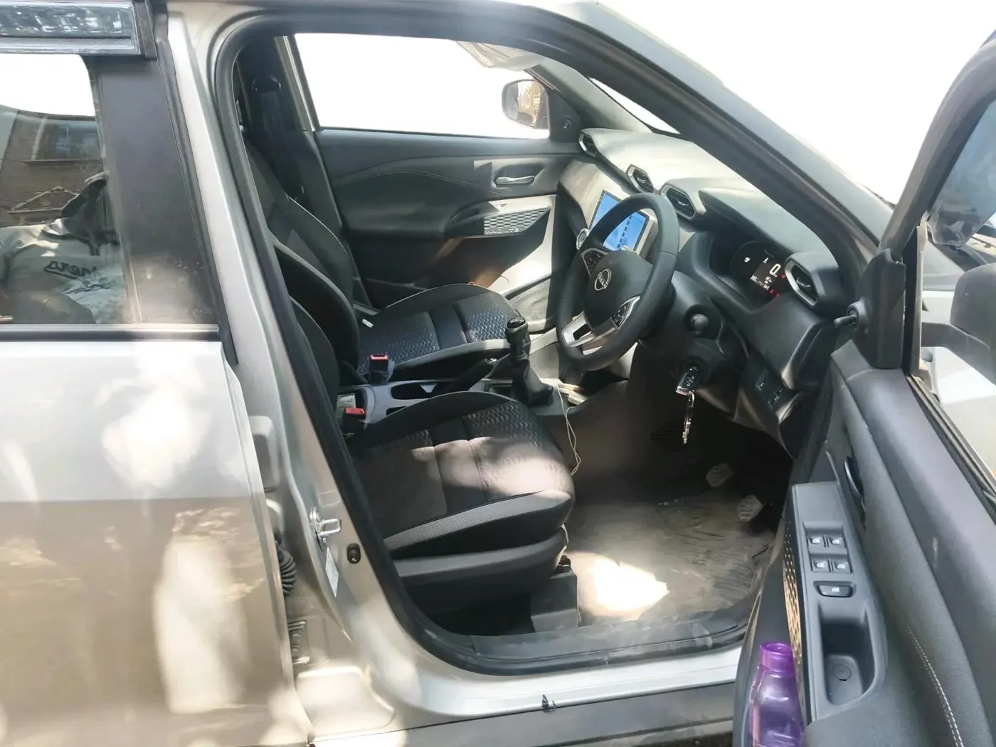2025 Nissan MAGNITE Visia B4D 1.0 Petrol MT, Petrol, Manual, 681 km, interior