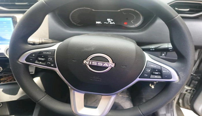 2025 Nissan MAGNITE Visia B4D 1.0 Petrol MT, Petrol, Manual, 681 km, interior