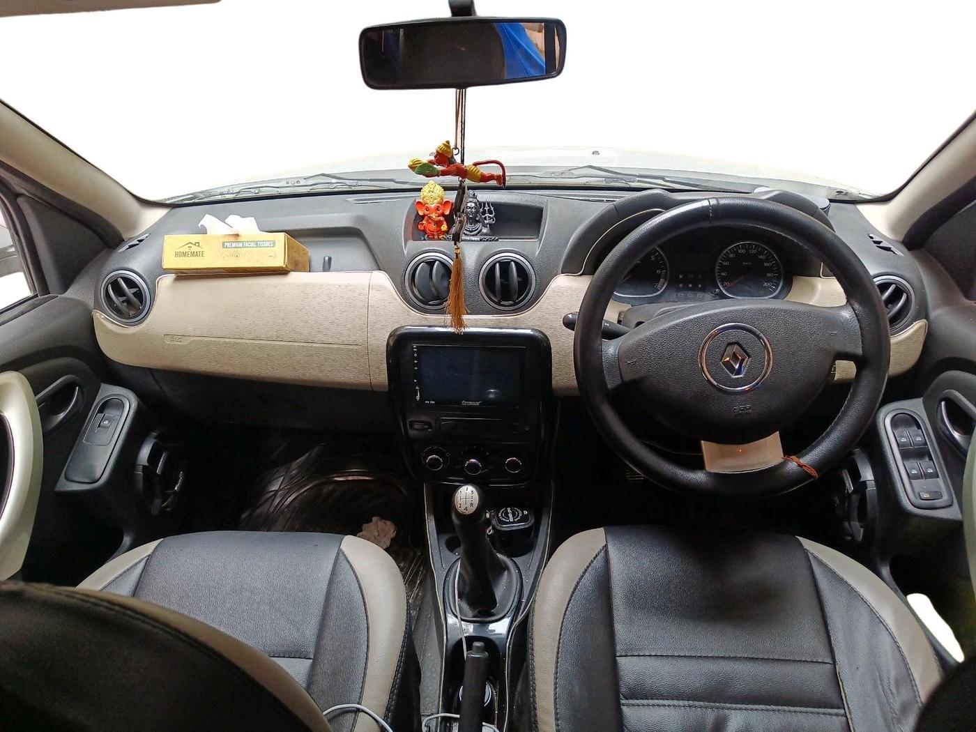 2014 Renault Duster RXL PETROL, Petrol, Manual, 75,697 km, interior