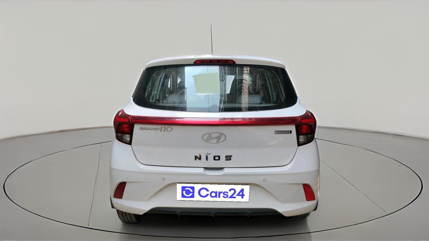 2024 Hyundai GRAND I10 NIOS MAGNA CORPORATE EDITION 1.2 KAPPA VTVT, Petrol, Manual, 2,067 km, exterior