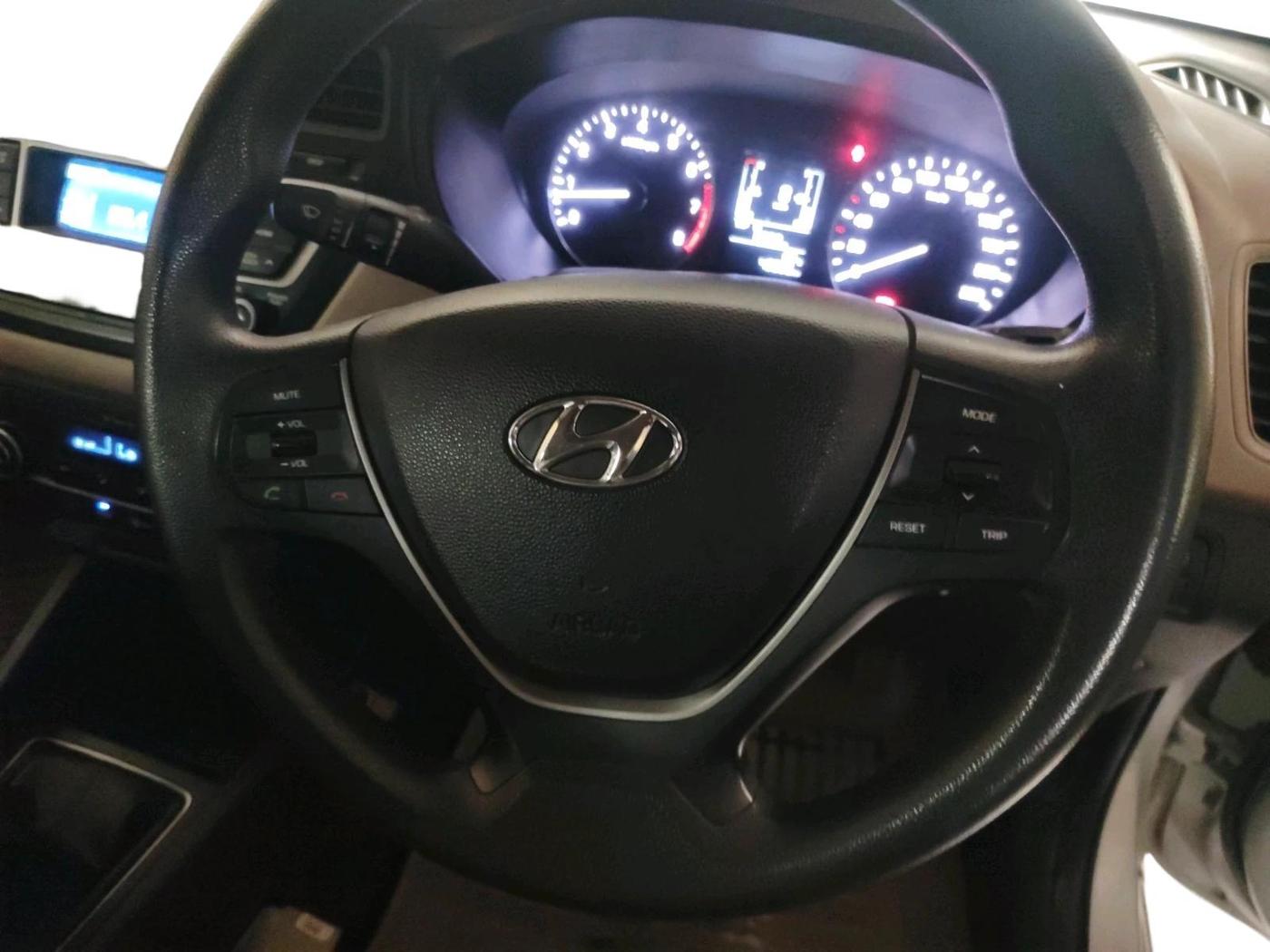 2016 Hyundai Elite i20 SPORTZ 1.2, Petrol, Manual, 43,866 km, interior