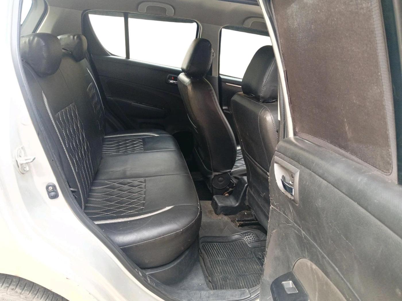 2012 Maruti Swift VXI, CNG, Manual, 97,888 km, interior