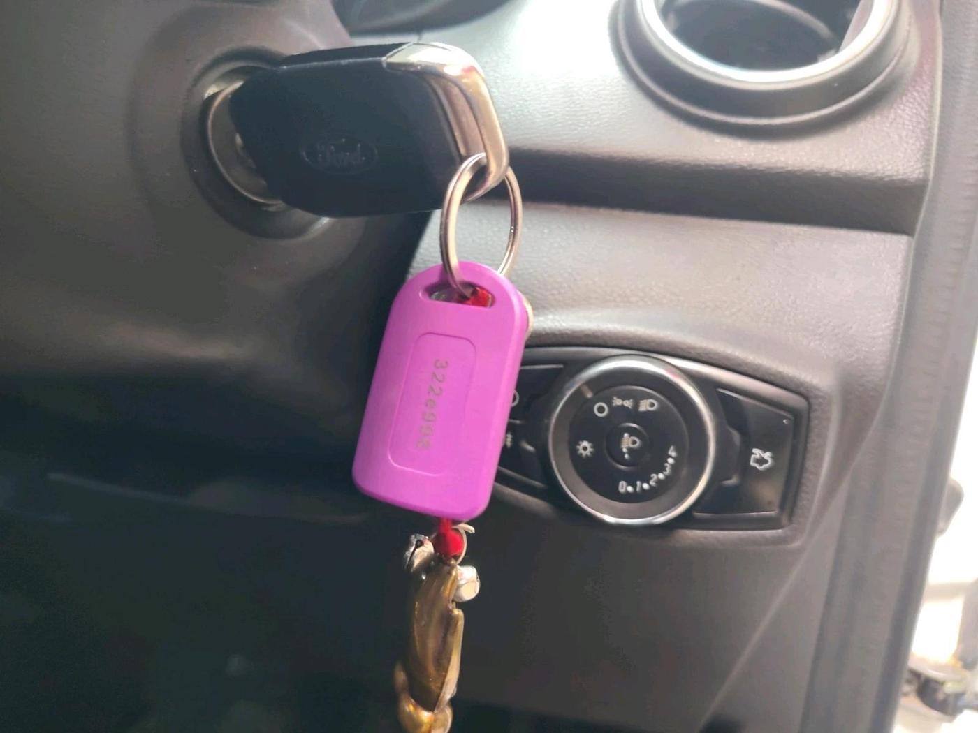 2019 Ford FREESTYLE TREND 1.2 PETROL, Petrol, Manual, 1,11,265 km, interior