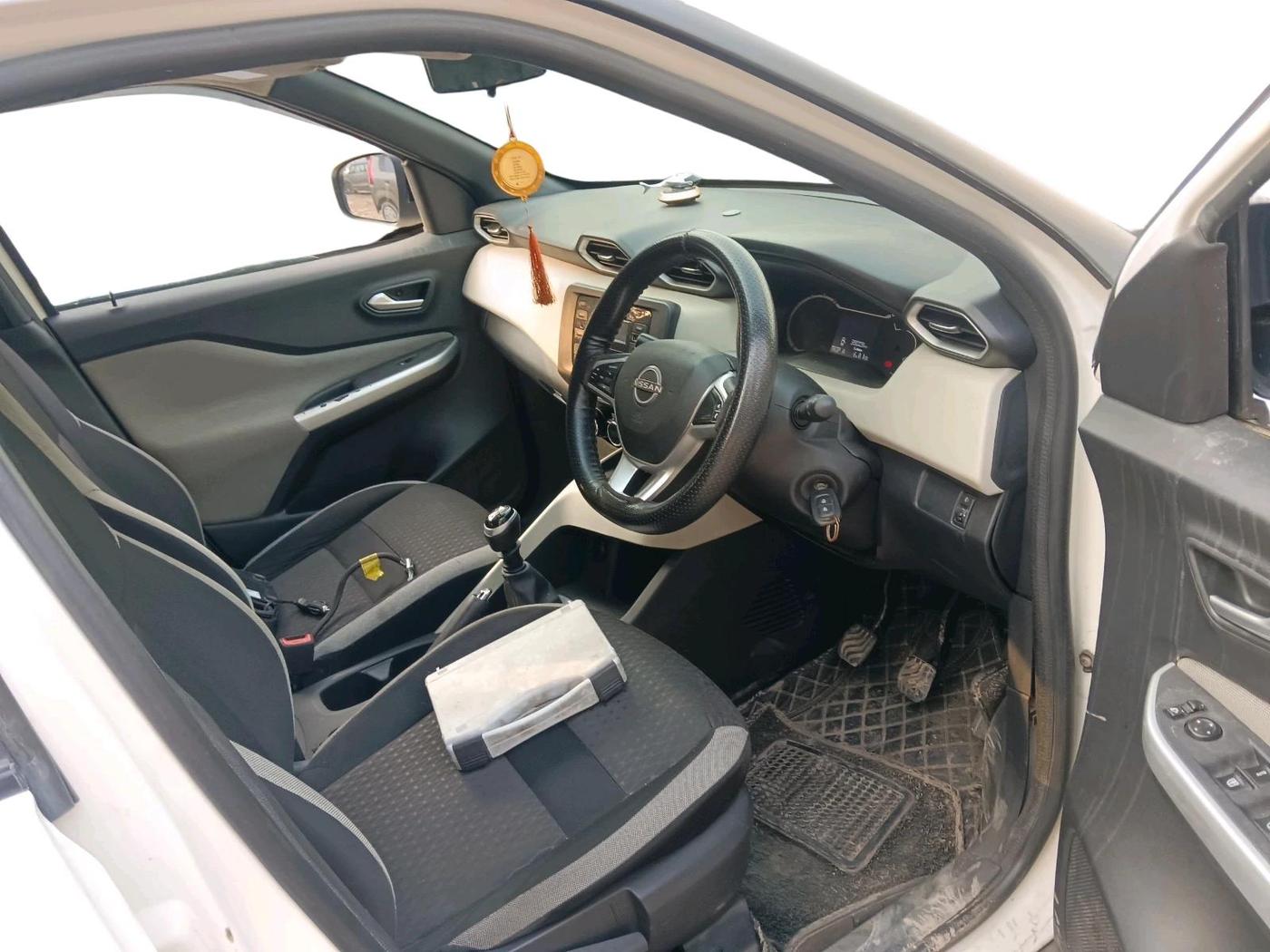2021 Nissan MAGNITE XV EXECUTIVE, Petrol, Manual, 39,009 km, interior
