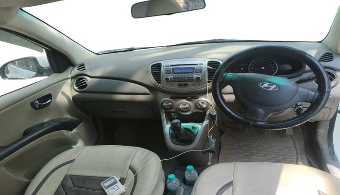 2013 Hyundai i10 MAGNA 1.2, Petrol, Manual, 37,901 km, interior