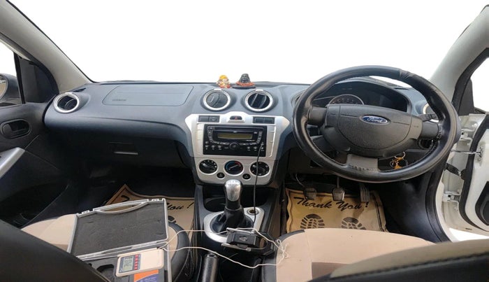 2014 Ford Figo LXI 1.2 PETROL, Petrol, Manual, 97,326 km, interior