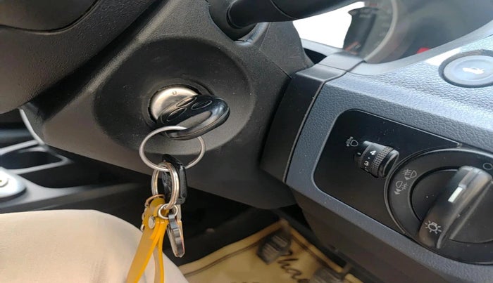 2014 Ford Figo LXI 1.2 PETROL, Petrol, Manual, 97,326 km, interior