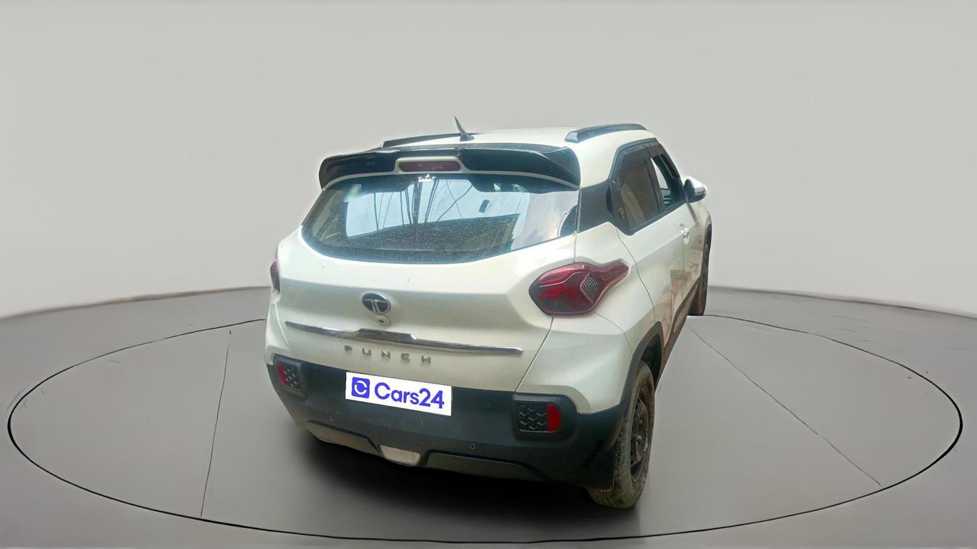 2024 Tata PUNCH ADVENTURE RHYTHM PACK MT, Petrol, Manual, 25,403 km, exterior