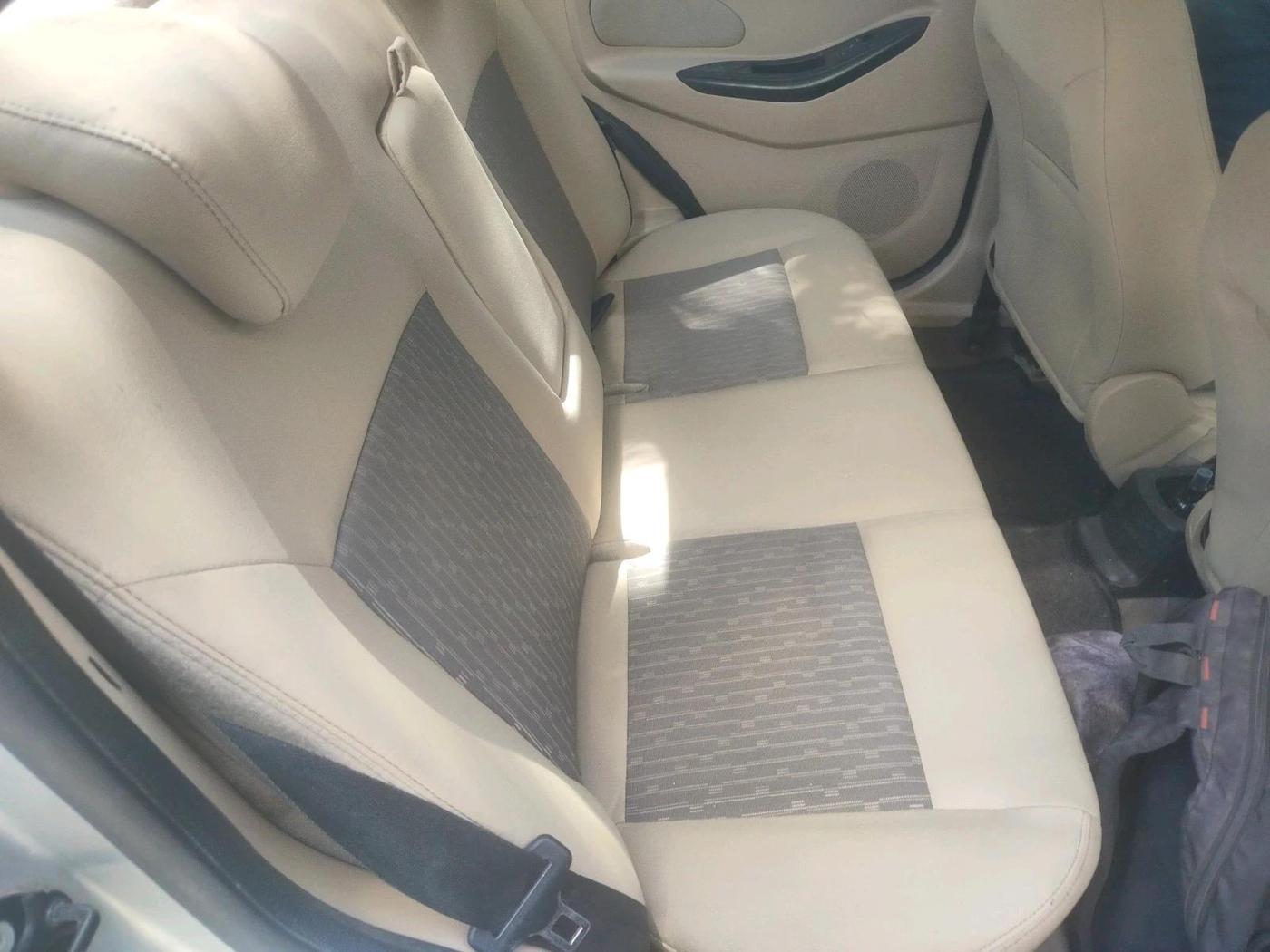 2015 Ford Figo Aspire AMBIENTE 1.5 DIESEL, Diesel, Manual, 1,01,334 km, interior