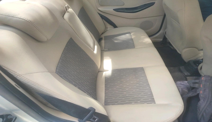 2015 Ford Figo Aspire AMBIENTE 1.5 DIESEL, Diesel, Manual, 1,01,334 km, interior
