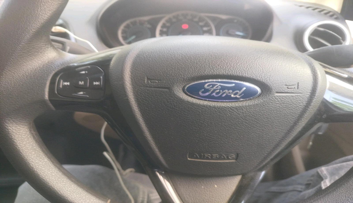 2015 Ford Figo Aspire AMBIENTE 1.5 DIESEL, Diesel, Manual, 1,01,334 km, interior