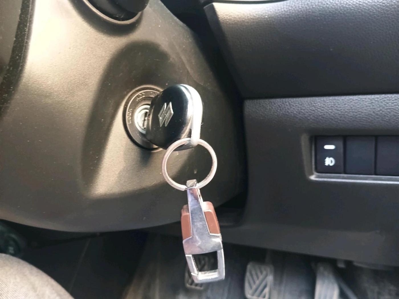 2018 Maruti Swift VXI, Petrol, Manual, 28,586 km, interior