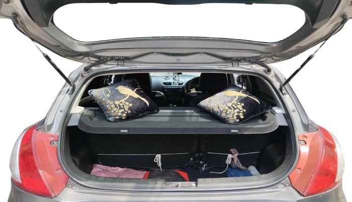 2017 Maruti Swift VDI, Diesel, Manual, 1,90,716 km, exterior